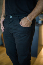 Carregar imagem no visualizador da galeria, CALÇA SLIM FIVE PRETA