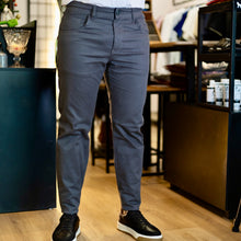 Carregar imagem no visualizador da galeria, CALÇA SLIM FIVE CHUMBO