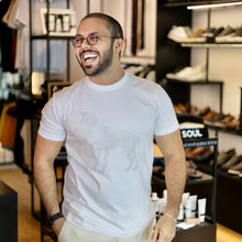 Carregar imagem no visualizador da galeria, T-shirt Acostamento Off White Lobo