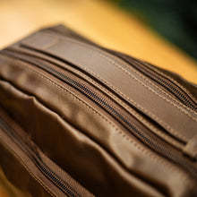 Carregar imagem no visualizador da galeria, NECESSAIRE ACOSTAMENTO CAFÉ
