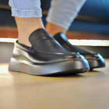 Carregar imagem no visualizador da galeria, Slip on Bolivar All Black