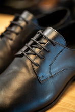 Carregar imagem no visualizador da galeria, DERBY GENEBRA PRETO

