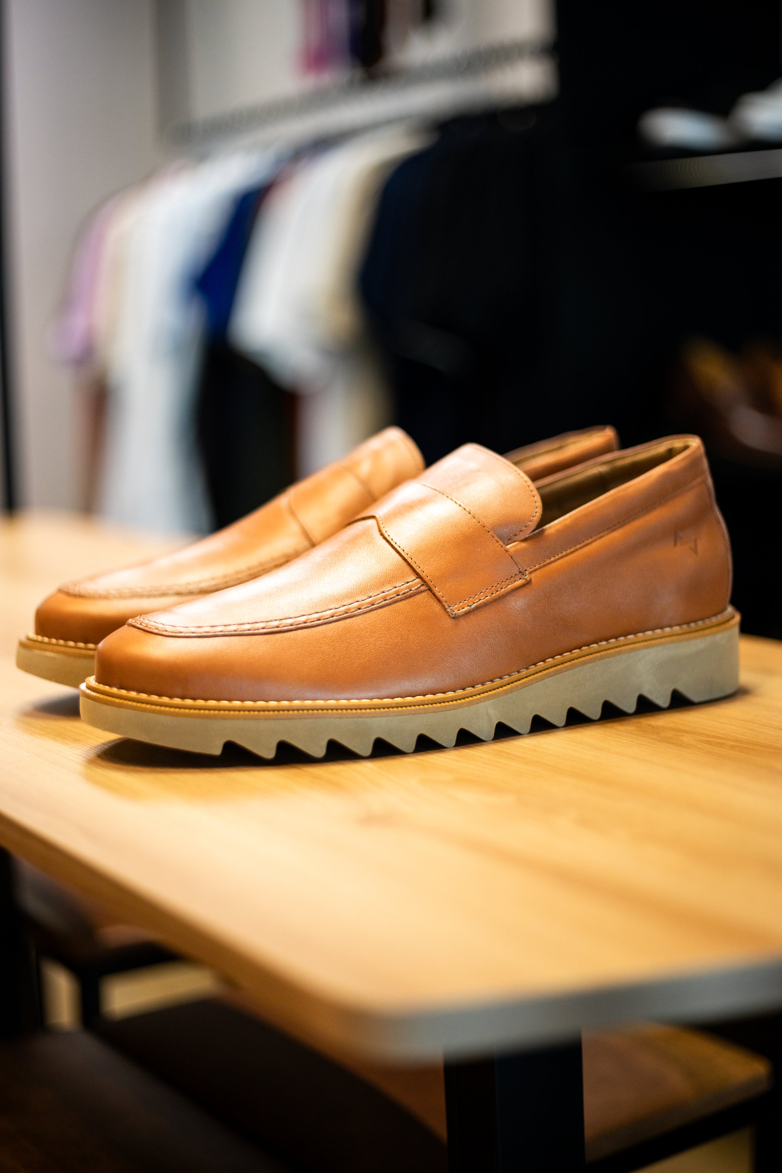 LOAFER NORONHA CASTOR