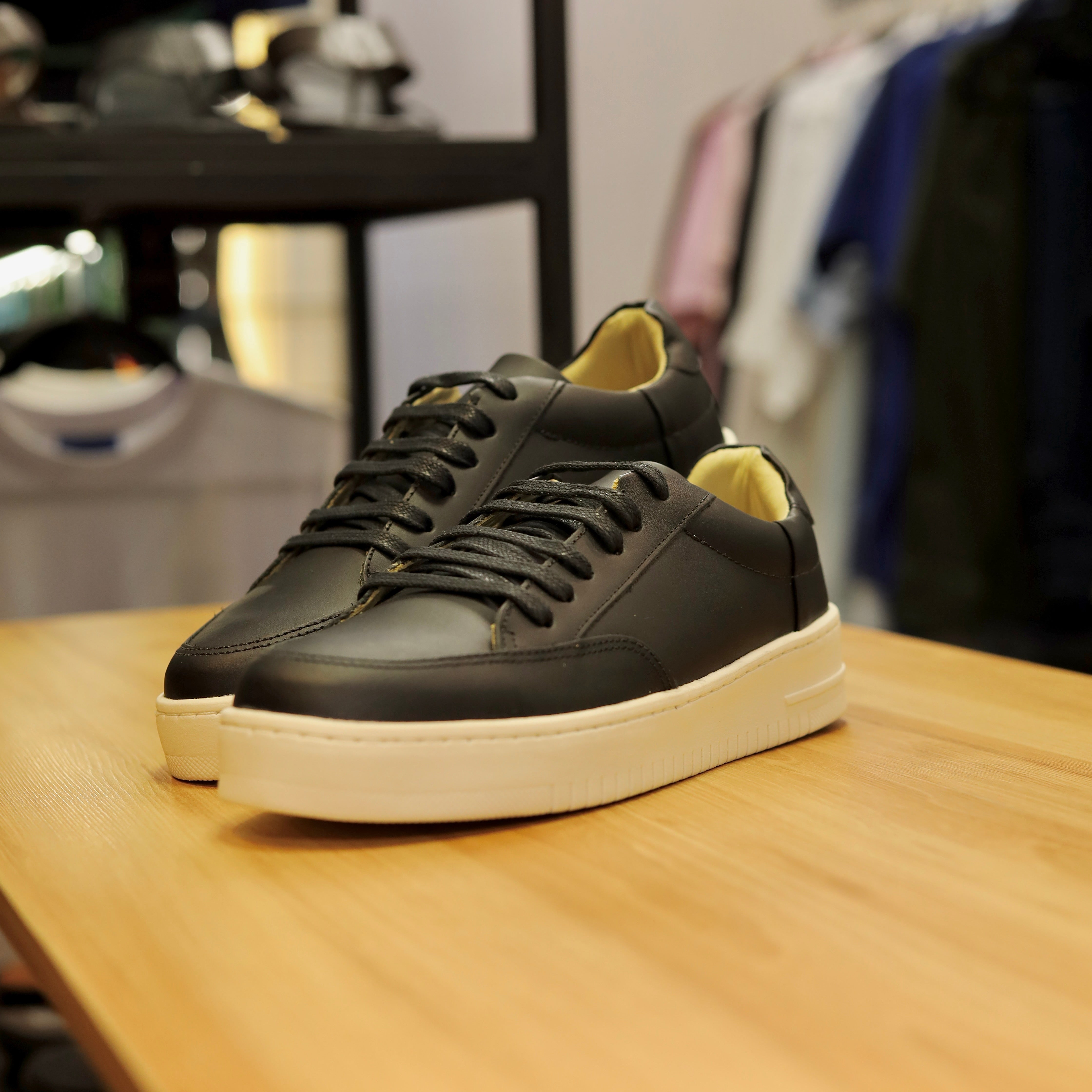 SNEAKER VINTAGE PRETO NATURAL