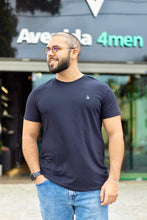 Carregar imagem no visualizador da galeria, T-shirt Trotter Piquet Preta
