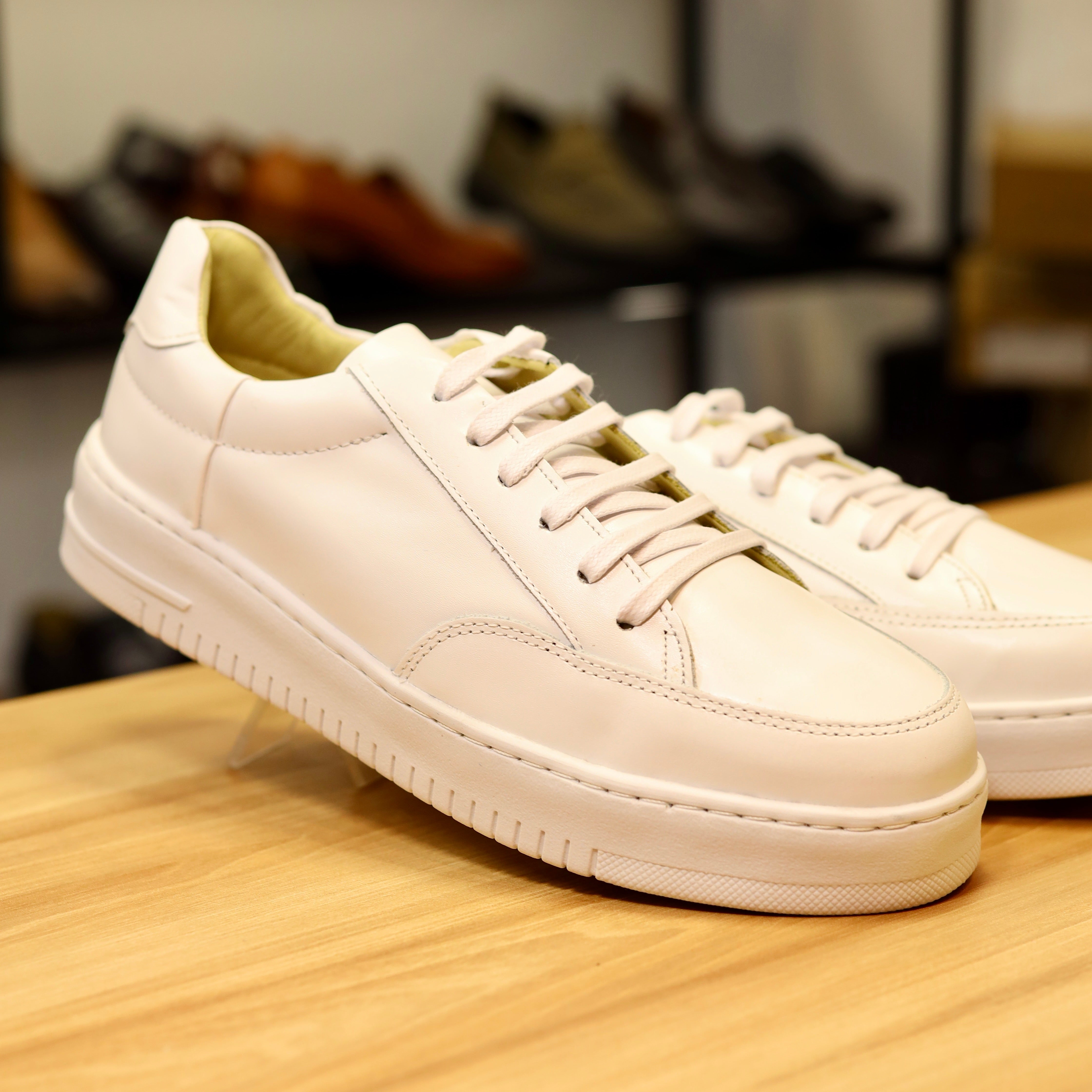 SNEAKER VINTAGE ALL WHITE