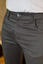 Carregar imagem no visualizador da galeria, CALÇA SLIM FIVE CHUMBO
