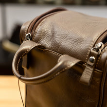 Carregar imagem no visualizador da galeria, NECESSAIRE BAÚ CAFÉ
